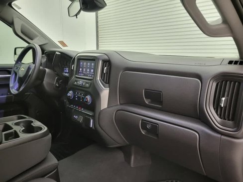 Certified 2024 Chevrolet Silverado 1500 Custom image 34