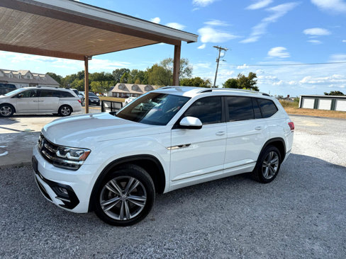 Used 2018 Volkswagen Atlas SE w/ R-Line Package image 3
