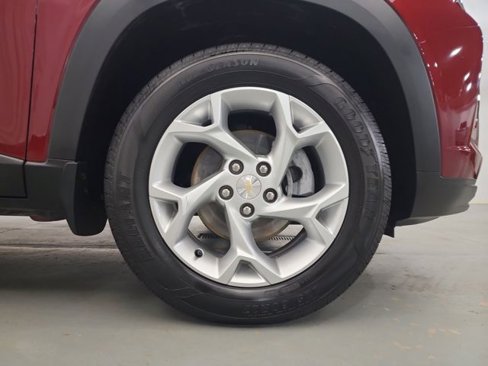 Used 2025 Chevrolet Trax LS w/ LS Convenience Package image 36