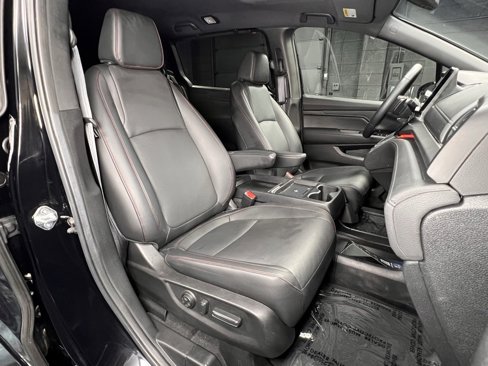 Used 2025 Honda Odyssey Sport-L image 4