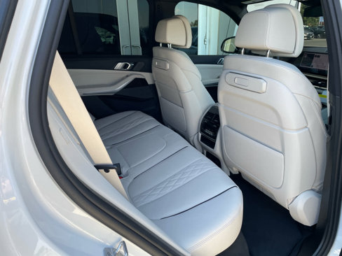 New 2026 BMW X5 xDrive40i w/ M Sport Package image 9