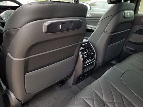 New 2026 BMW X5 xDrive50e w/ M Sport Package image 35
