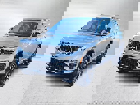 New 2025 Jeep Grand Cherokee Limited 4xe w/ Luxury Tech Group II image 4