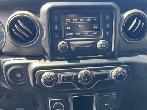 Used 2019 Jeep Wrangler Unlimited Sport image 14