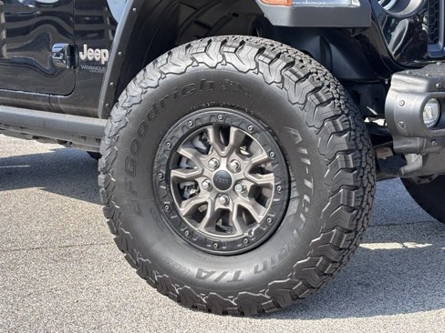 Used 2022 Jeep Wrangler Unlimited Rubicon image 2