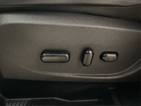 Used 2019 Ford Escape SE image 24
