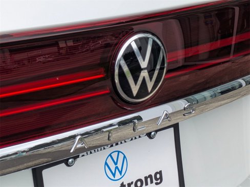 New 2025 Volkswagen Atlas SEL image 33