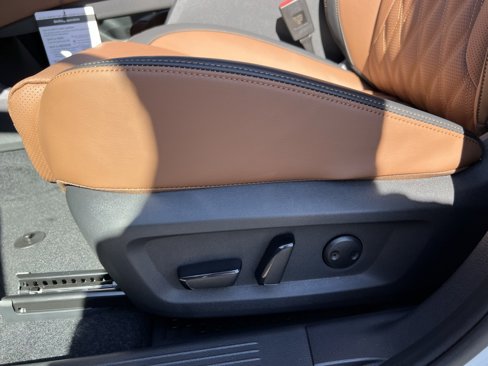 New 2026 Nissan Rogue Platinum w/ Platinum Premium Package image 12