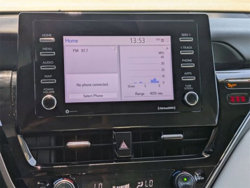 Used 2024 Toyota Camry SE image 17