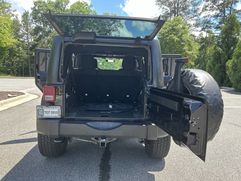 Used 2015 Jeep Wrangler Unlimited Sport image 26