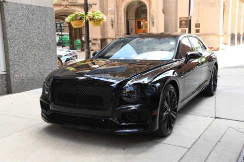 Used 2024 Bentley Flying Spur W12 image 1