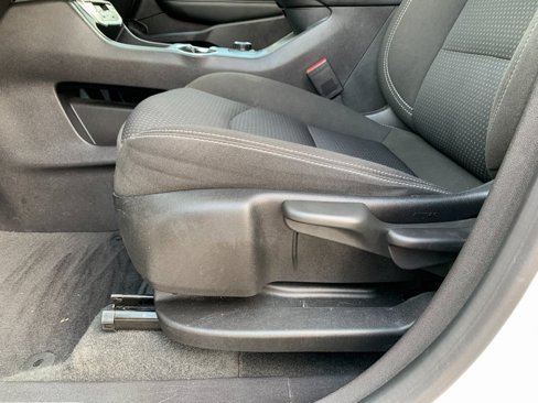 Used 2024 GMC Terrain SLE image 22