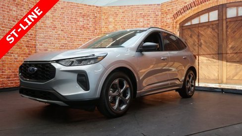 Used 2024 Ford Escape ST-Line image 3