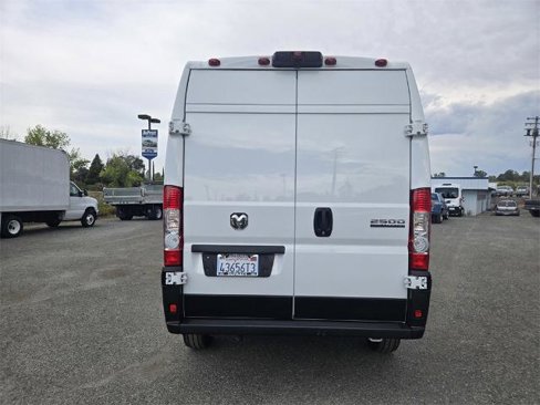 Used 2023 RAM ProMaster 2500 image 5
