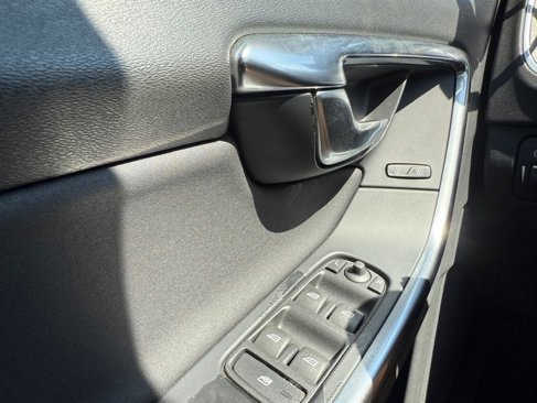 Used 2012 Volvo S60 T5 w/ Climate Pkg image 35