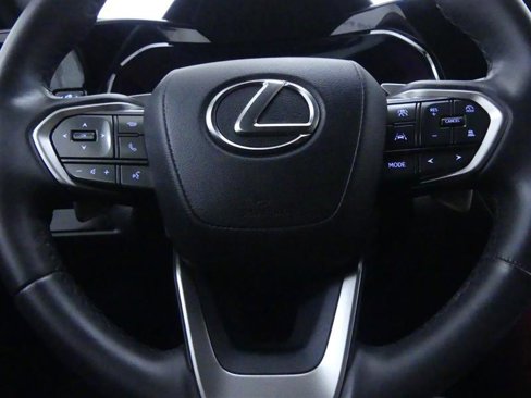 Used 2024 Lexus NX 250 FWD w/ Premium Package image 17