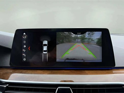 Used 2018 BMW 540i xDrive w/ M Sport Package image 36