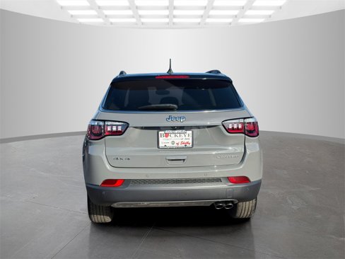 Certified 2022 Jeep Compass Limited image 6