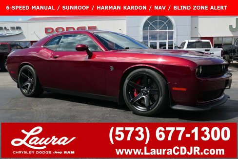 Used 2017 Dodge Challenger SRT Hellcat image 1