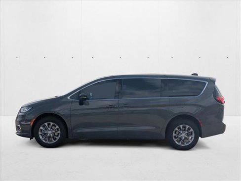 New 2025 Chrysler Pacifica Select image 5