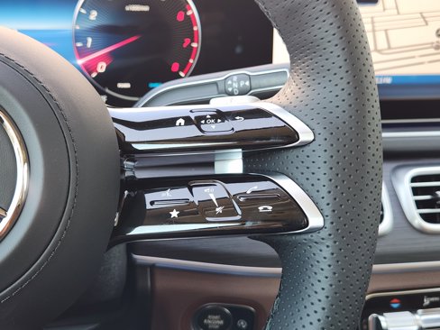 New 2026 Mercedes-Benz GLS 450 4MATIC image 30