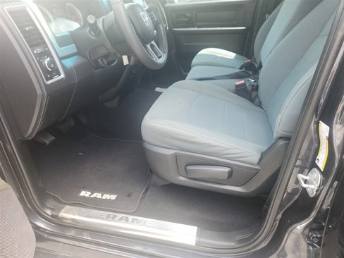Used 2018 RAM 1500 Express image 10