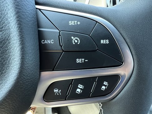 New 2026 Chrysler Pacifica Select image 42