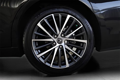 Used 2025 Lexus ES 350 w/ Premium Package image 10
