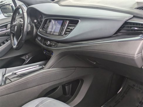 Used 2024 Buick Enclave Premium image 32