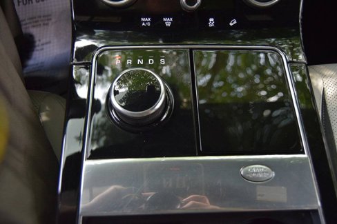 Used 2019 Land Rover Range Rover Velar S image 35