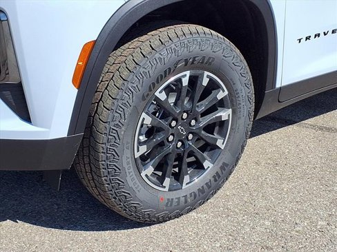 New 2026 Chevrolet Traverse Z71 image 25