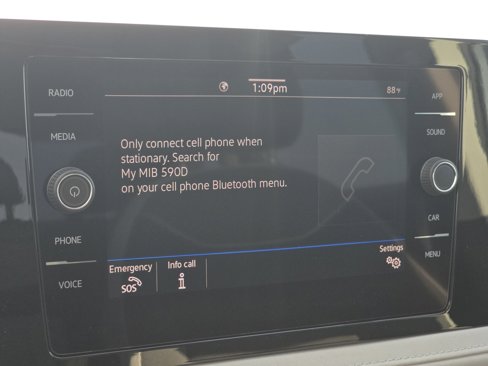 New 2025 Volkswagen Taos SE image 13