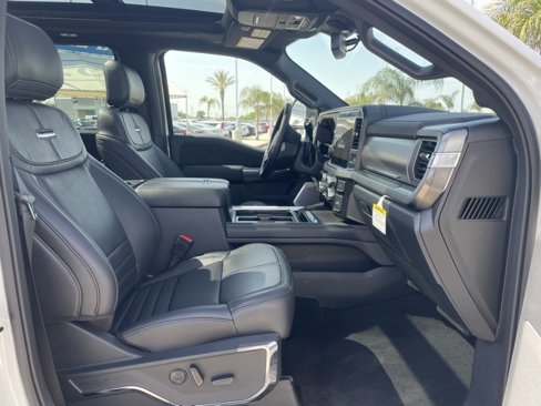 New 2025 Ford F250 Platinum w/ FX4 Off-Road Package image 28