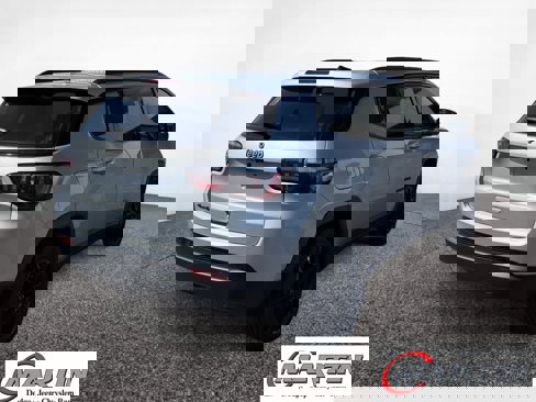 New 2026 Jeep Compass Latitude image 5