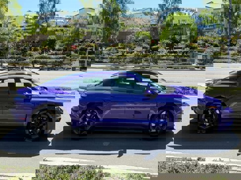 Used 2025 Porsche Taycan image 11