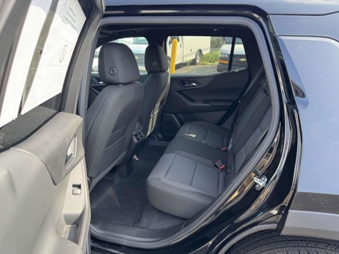 New 2026 Chevrolet Equinox LT w/ Safety and Technology Package image 18