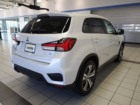 Used 2024 Mitsubishi Outlander Sport SE image 13