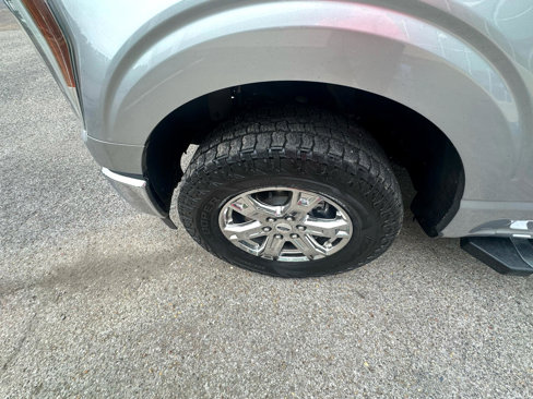 Used 2021 Ford F150 Lariat w/ Equipment Group 502A High image 10