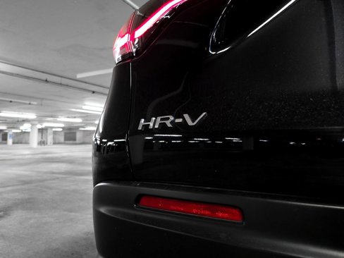 Certified 2023 Honda HR-V LX image 10