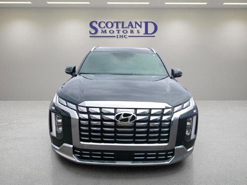 Used 2025 Hyundai Palisade Calligraphy image 3