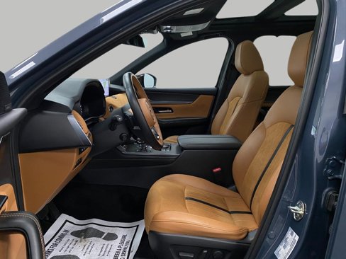 Certified 2025 MAZDA CX-70 3.3 Turbo S w/ Premium Plus image 32