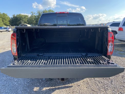 Used 2017 Nissan Frontier Desert Runner image 15