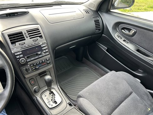 Used 2002 Nissan Maxima SE image 9