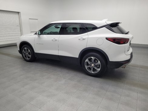 Used 2023 Chevrolet Blazer LT image 3