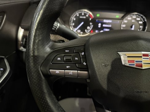 Used 2020 Cadillac XT4 Sport image 14