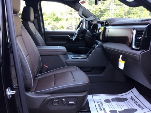 New 2025 GMC Sierra 2500 Denali w/ Denali Reserve Package image 31