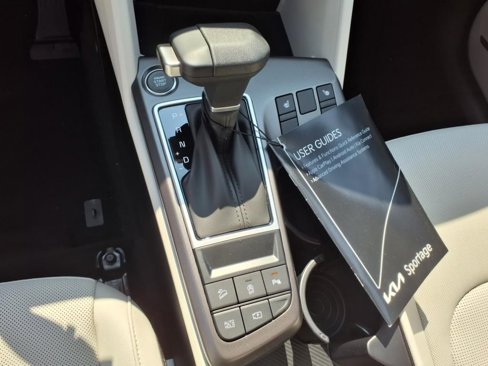 New 2026 Kia Sportage EX image 24