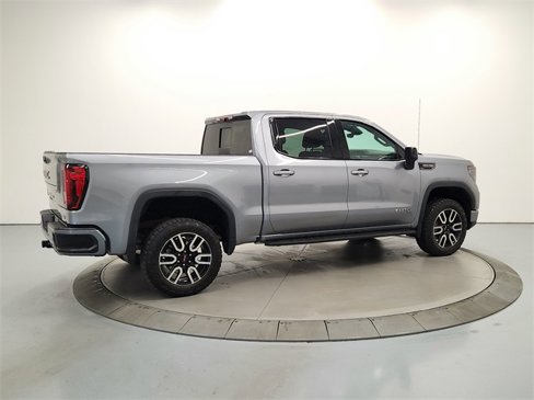Used 2024 GMC Sierra 1500 AT4 w/ Technology Package image 8