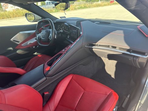 Used 2023 Chevrolet Corvette Stingray Preferred Cpe w/ Z51 Performance Package image 9