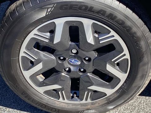Certified 2025 Subaru Forester Premium image 26